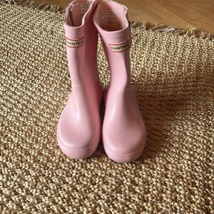 Girl’s Hunter boots PINK SIZE 11